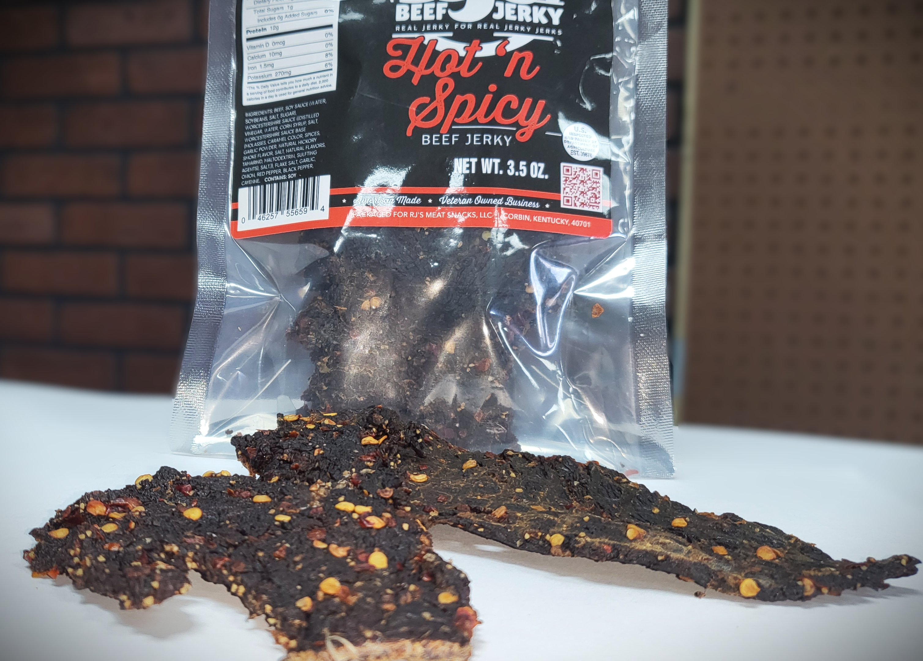 RJ's Hot 'n Spicy Beef Jerky 3.5 oz - Image 2